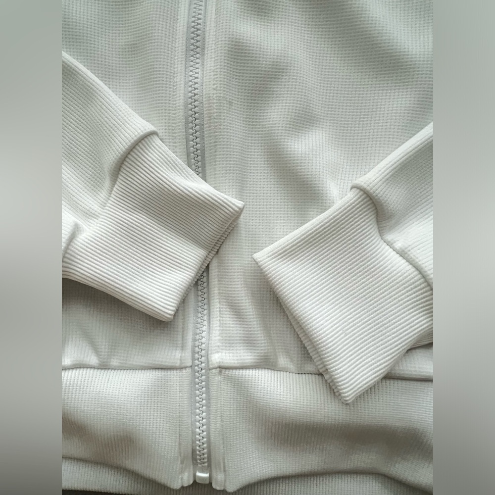 Puma Iconic MCS Mesh Track Jacket - Picture 6 of 8